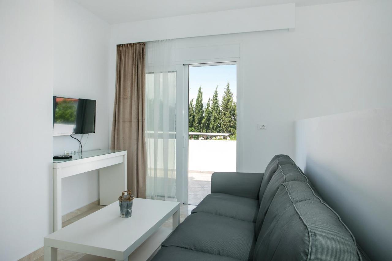 Apartment Voula *